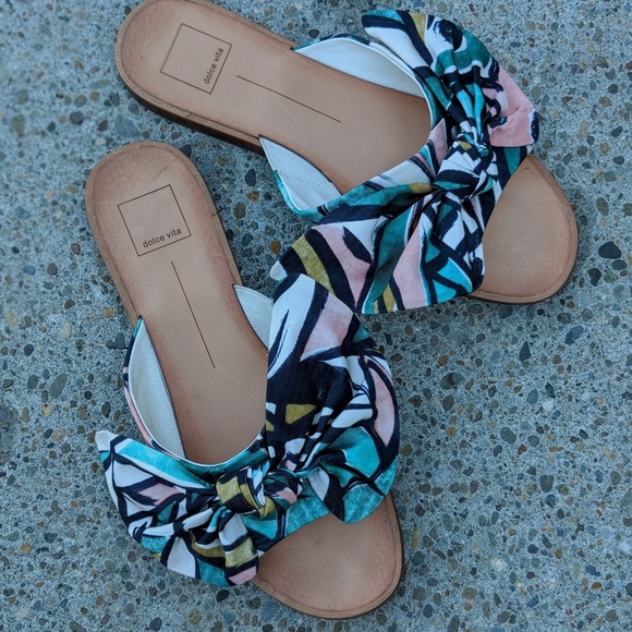 dolce vita bow sandals